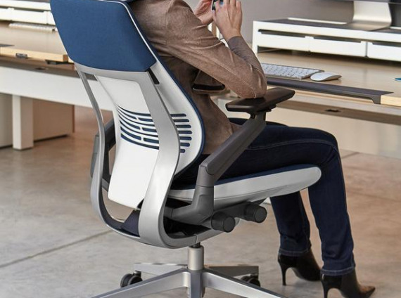 office-chairs-gesture-chair-with-headrest-18_grande